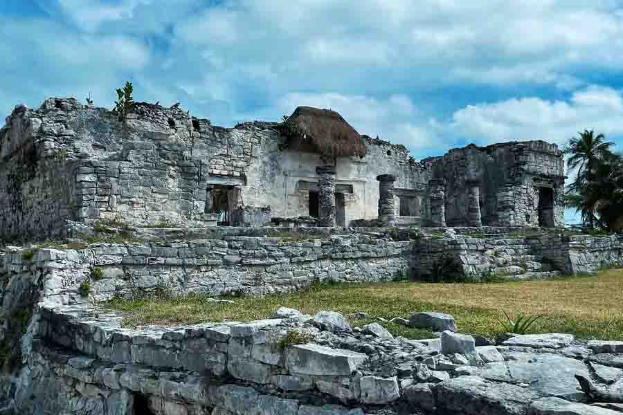 Tour a Tulum y Cobá Privado: Historia Maya entre Selva y Mar